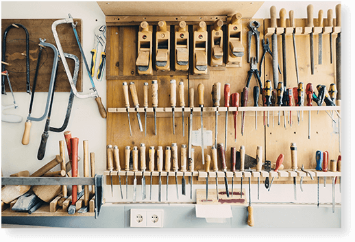 Woodworking bench with material